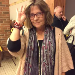 Recherche dame de compagnie