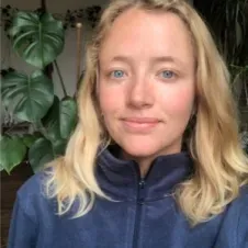 Alizée, 25 ans, 10 ans d'expérience avec les enfant