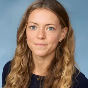 Experienced Nanny &Early Childhood Educator English-speaking