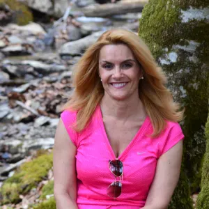 Cuidadora educada, responsable y muy cariñosa.