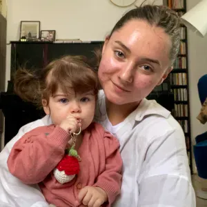 Baby-sitter expérimentée à Paris !) 