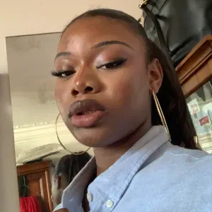 Jeune baby-sitter expérimentée à Paris 