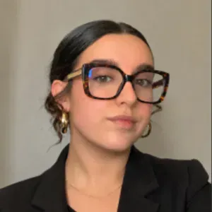 Baby-sitter expérimentée à Cholet et aux alentours