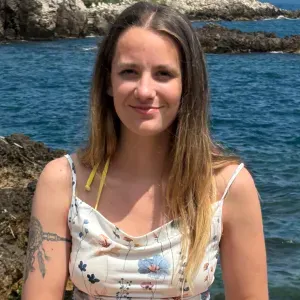 Garde d'enfant dans les alentours des Martres de Veyre (63)