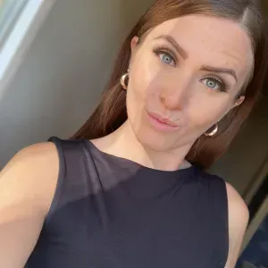 Baby sitter souriante et dynamique pour vos loulous 