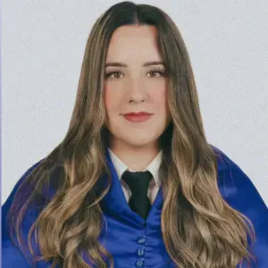 Canguro en Granada graduada en Educación Infantil 