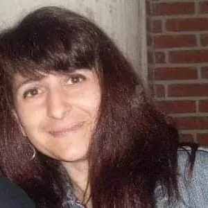 Addetta pulizie uffici o privati 