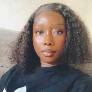 Baby-sitter expérimentée à NOISY LE GRAND 