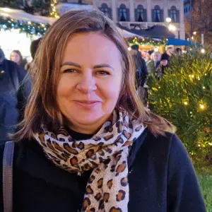 Michela ,cerco lavoro come badante ,golf