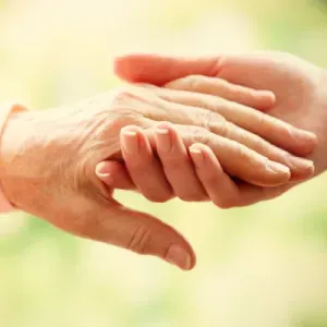 Aide à domicile bienveillante – 8 ans d'expérience