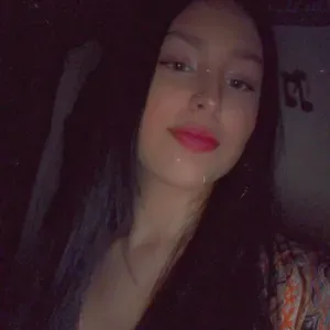 Je suis Baby-sitter à Desnes  