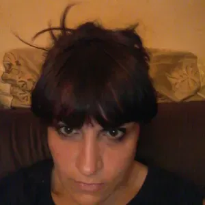 Signora italiana offresi per pulizie e/o assistenza anziani,