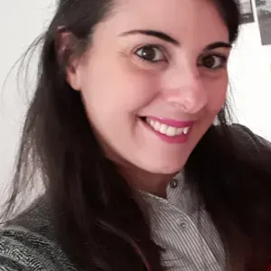 Ragazza offresi come addetta pulizie