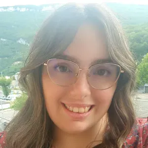 Auxiliaire de vie à domicile à Fontaine