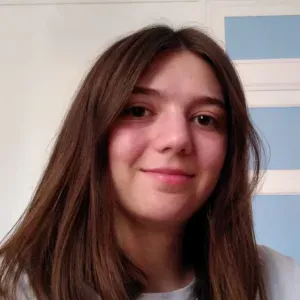 Pet-Sitter étudiante et disponible à Saumur