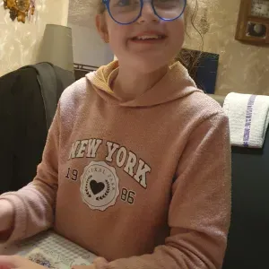 A la recherche  d'une  garde adolescente 10ans