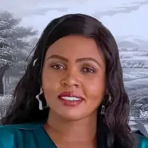 Experienced Babysitter Available Full-Time (January – March)