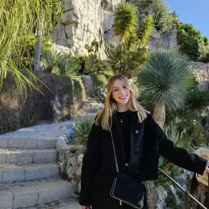 Baby-sitter avec peu d'experience sur Besançon 