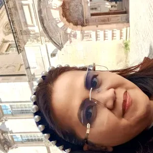 im leah 43 yrs. old  and i have experience.