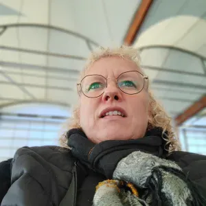 Second emploi de baby- sitter car je suis AESH en école