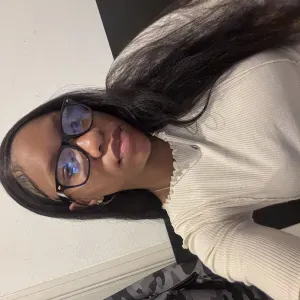 18 year old looking for a job! 