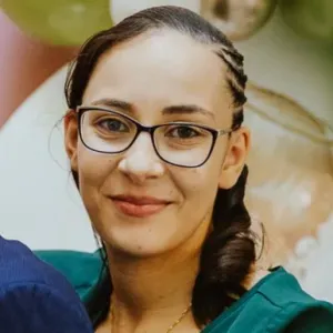 Técnico Auxiliar de Saúde com diploma 