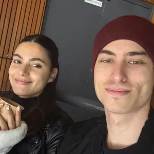 Je cherche pour une femme du ménage 