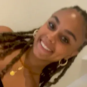 Étudiante responsable pour garde d'enfants