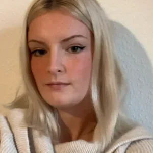 Lehramtsstudentin Babysitter  Magdeburg