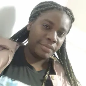 Cuidadora a compassivo em busca de emprego 