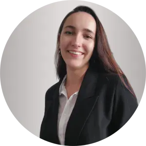 Une baby-sitter joyeuse et créative pour vos enfants !