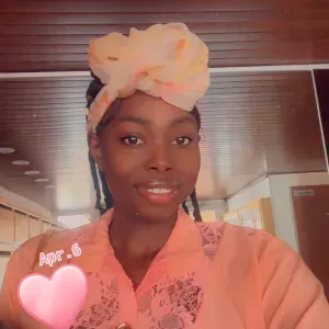 Responsible woman looking for a job