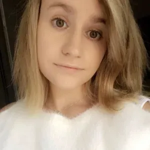 Baby sitter expérimentée pour garder vos enfants 