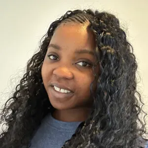 Babysitter com experiência em Loulé 