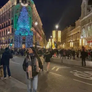 Cuidado de niñ****s  La Manga (temporada verano)