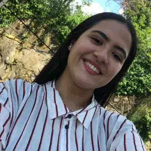 Disponibile per pulizie, stiro, aiuto in cucina