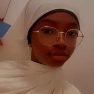 Baby-sitteur pour les week-ends et les vacances