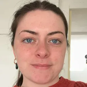 Baby sitter à Guingamp, disponible tout l'été 