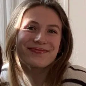 Etudiante en droit en bac+2 expérimentée à Paris