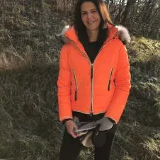 Babysitter-Superheldin in Luxemburg 