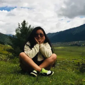 Experenced babysitter in Paris.