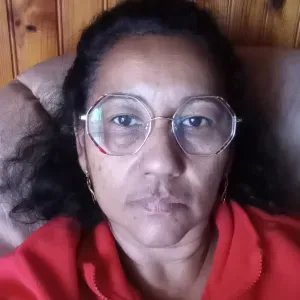 Femme de ménage responsable de la réunion