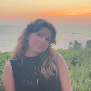 baby sitter motivée & digne de confiance