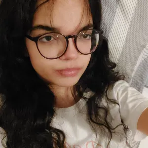 Jeune Baby-sitter à Bruxelles 