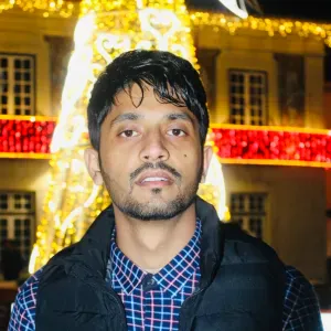 Respomsable in cleaner for a House 