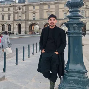 Home help in senior in paris. 