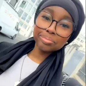 Baby-sitter expérimenté a Rillieux la pape