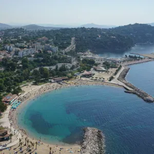 cherche Baby-sitter accompagnement + sortie d'école/crèche