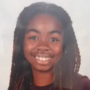 Jeune fille sérieuse de 16 ans propose aide aux devoirs