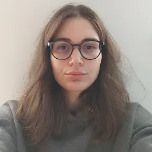 Babysitter disponibile a San Raffaele Cimena e dintorni